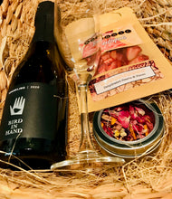 Load image into Gallery viewer, GIFT PACK: Bird in Hand Sparkling Celebration Gift Pack (Woodside, South Australia) *SOLD OUT FOR 2024